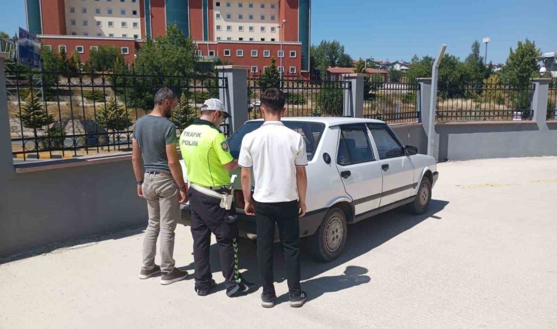 Kastamonu’da drift atarak çevreyi rahatsız eden sürücüye polis ekipleri tarafından