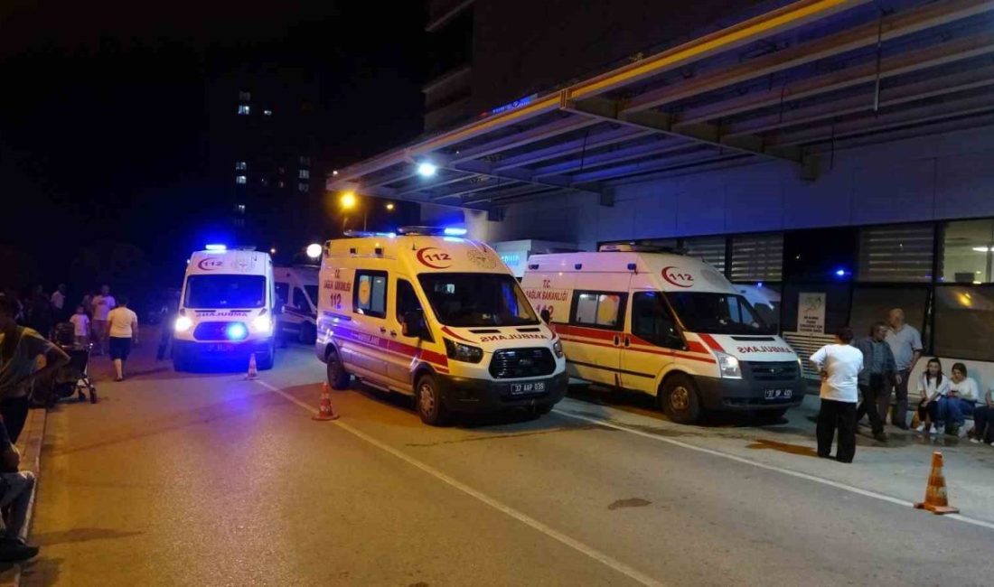 Kastamonu’da düğün yemeğinden zehirlenen çok sayıda kişi hastanelik oldu Kastamonu’da bir düğünde verilen yemekten yiyen 91 kişi, rahatsızlanarak hastanelere
