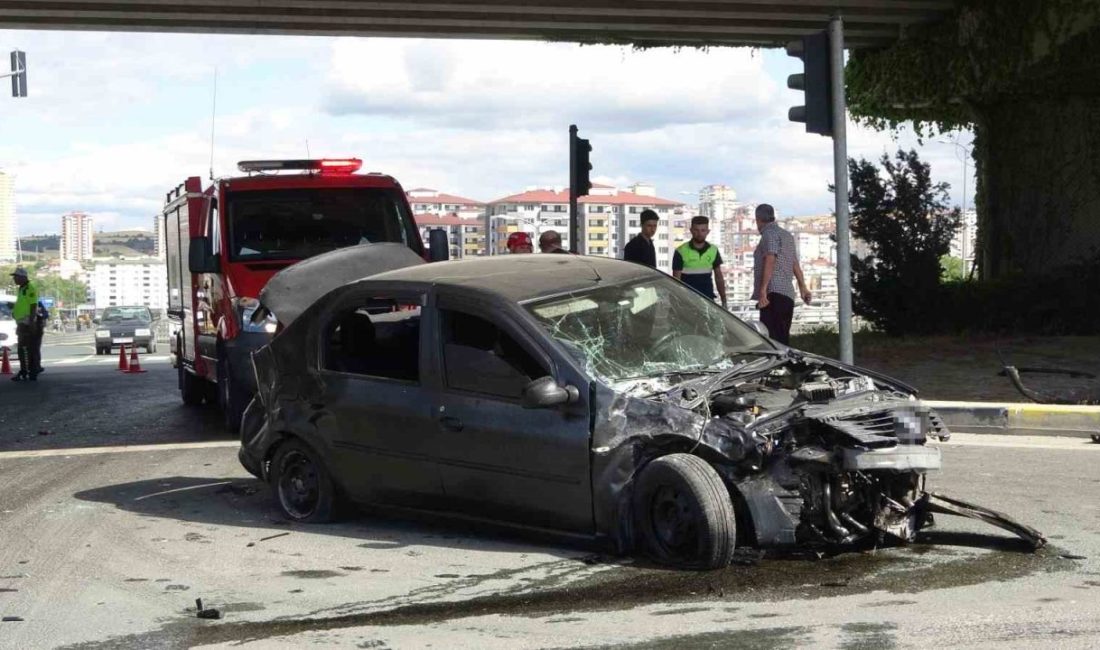 Kastamonu’da minibüs ile otomobil çarpıştı: 4 yaralı Kastamonu’da minibüs ile otomobilin çarpışması neticesinde meydana gelen kazada 4