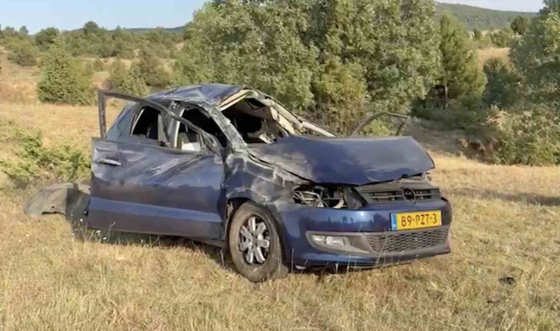 Kastamonu’da otomobil şarampole yuvarlandı: 1 ölü Kastamonu’nun Taşköprü ilçesinde otomobilin şarampole yuvarlanması neticesinde meydana gelen kazada