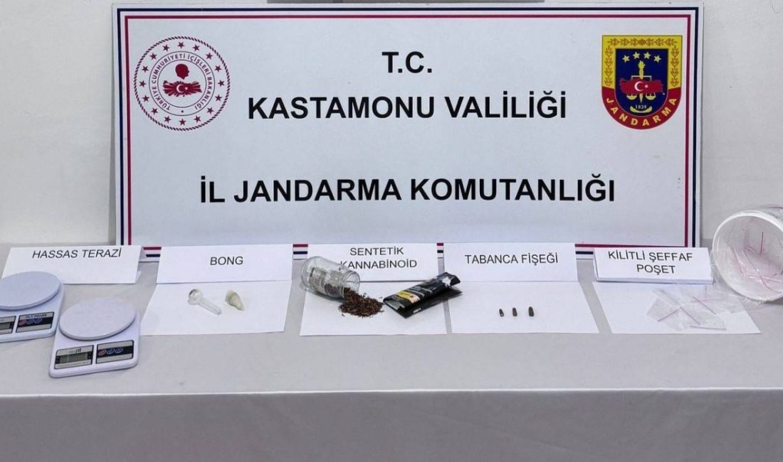 Kastamonu’da uyuşturucu operasyonu: 2 tutuklama Kastamonu’da jandarma ekipleri tarafından düzenlenen uyuştrucu operasyonunda gözaltına 2 şüpheli