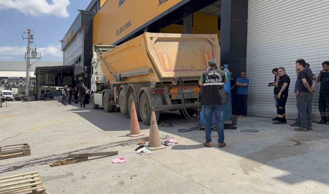 Kaynak sırasında damper kapağının kapanması ile kafası ezilen şoför hayatını kaybetti Kocaeli’nin Gebze ilçesinde damperli tırın kasasında yapılan kaynak işlemini izleyen