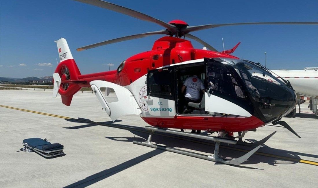 Kazada yaralanan vatandaş, ambulans helikopterle Ankara’ya nakledildi Kastamonu’da geçirdiği trafik kazasında yaralanan vatandaş, Sağlık Bakanlığına ait ambulans