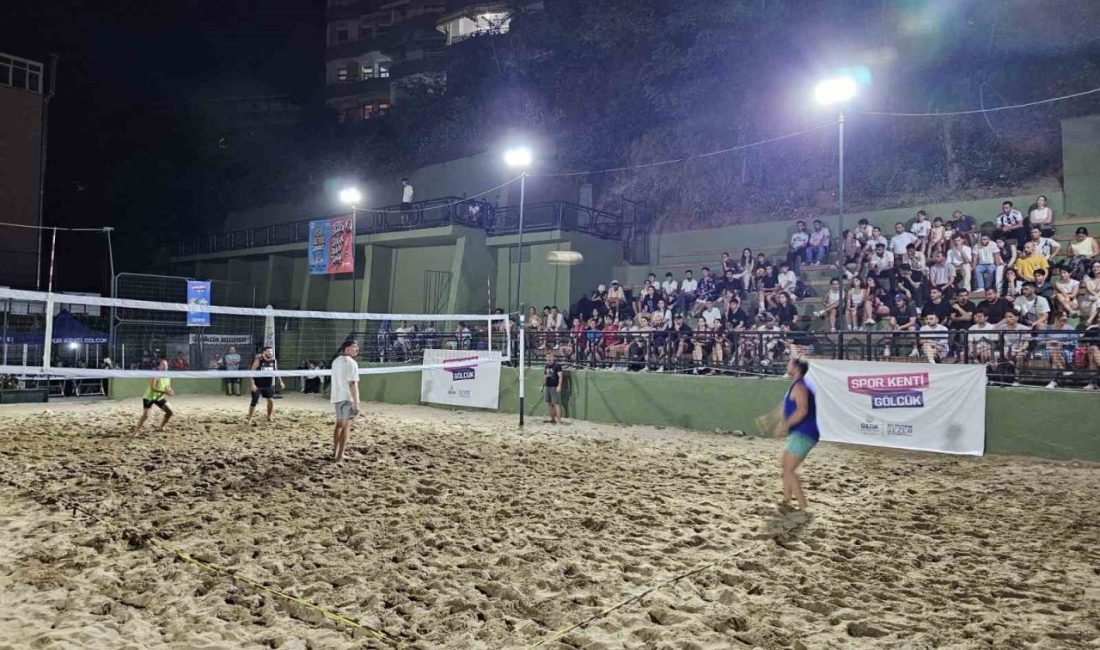 Kıyasıya geçen plaj voleybolu turnuvası sona erdi Gölcük Belediyesi’nin yaz spor etkinlikleri kapsamında düzenlediği plaj voleybolu turnuvası,