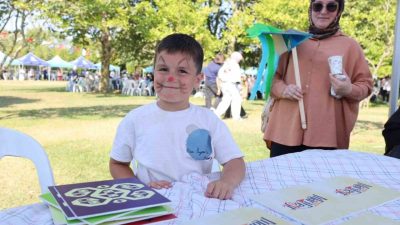 İzmit ve Gölcük’te “KO-MEK’le Eğlen Öğren” yaz etkinliklerinin finali renkli