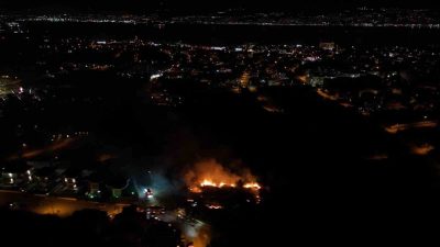 Kocaeli’nin Başiskele ilçesinde gece saatlerinde yerleşim yerlerine yakın noktada çıkan