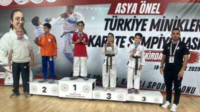 Körfez Gençlerbirliği SK sporcuları, Türkiye Minikler Karate Şampiyonası’ndan şampiyon ve