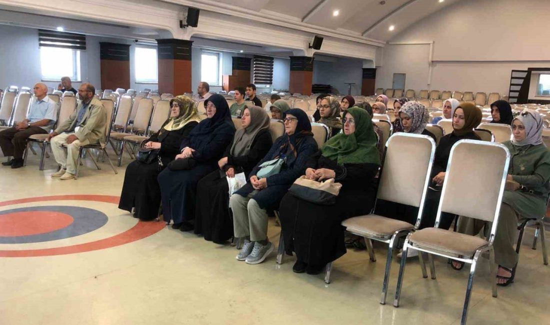 Kutsal topraklara gideceklere seminer DÜZCE (İHA) – Düzce Müftülüğü tarafından kutsal topraklara gidecek olanlar