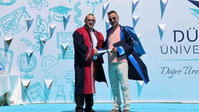 Düzce Üniversitesi tarafından düzenlenen 2024-2025 Akademik Yılı mezuniyet törenlerinin 4.