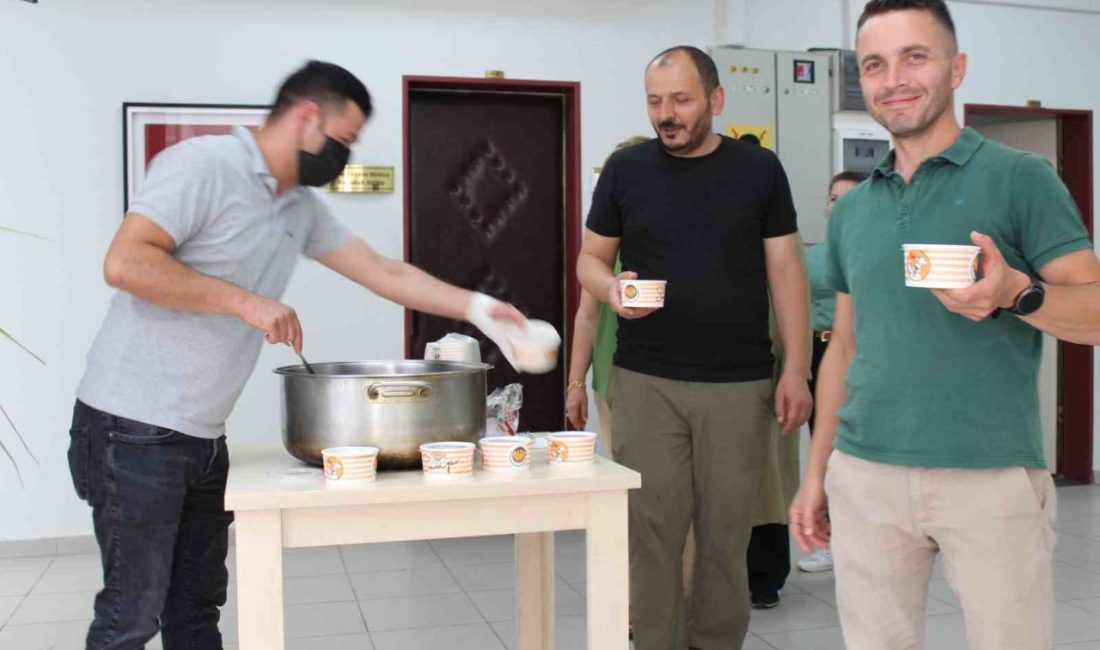 Milli eğitim camiası Aşure gününde buluştu DÜZCE (İHA) – Düzce’de İl Milli Eğitim Müdürlüğü ekipleri Muharrem