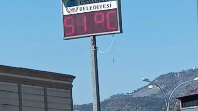 Bilecik’in Osmaneli ilçesinde hava sıcaklığı 51 dereceye ulaştı. Aşırı sıcaklar