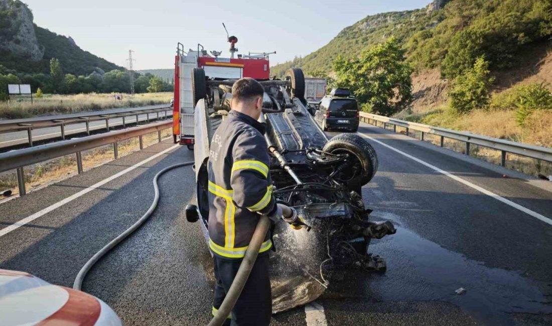 Osmangazi Tüneli çıkışında trafik kazası: 4 yaralı Bilecik’te seyir halinde kontrolden çıkan hafifi ticari araç beton bariyere