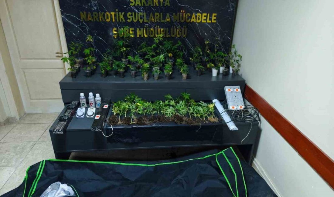 Sakarya’da polis ekiplerince yapılan 3 ayrı uyuşturucu operasyonunda 5 şüpheli