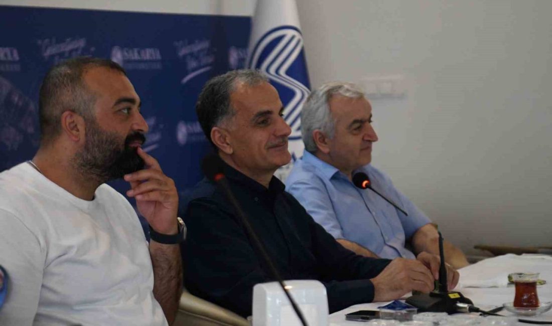 Rektör Hamza Al, uluslararası öğrencilerle bir araya geldi Sakarya Üniversitesi Rektörü Prof. Dr. Hamza Al, Türk Dili Öğretimi