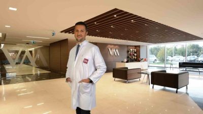 Vitrektomi ameliyatı hakkında bilgi veren Göz Sağlığı ve Hastalıkları Uzmanı