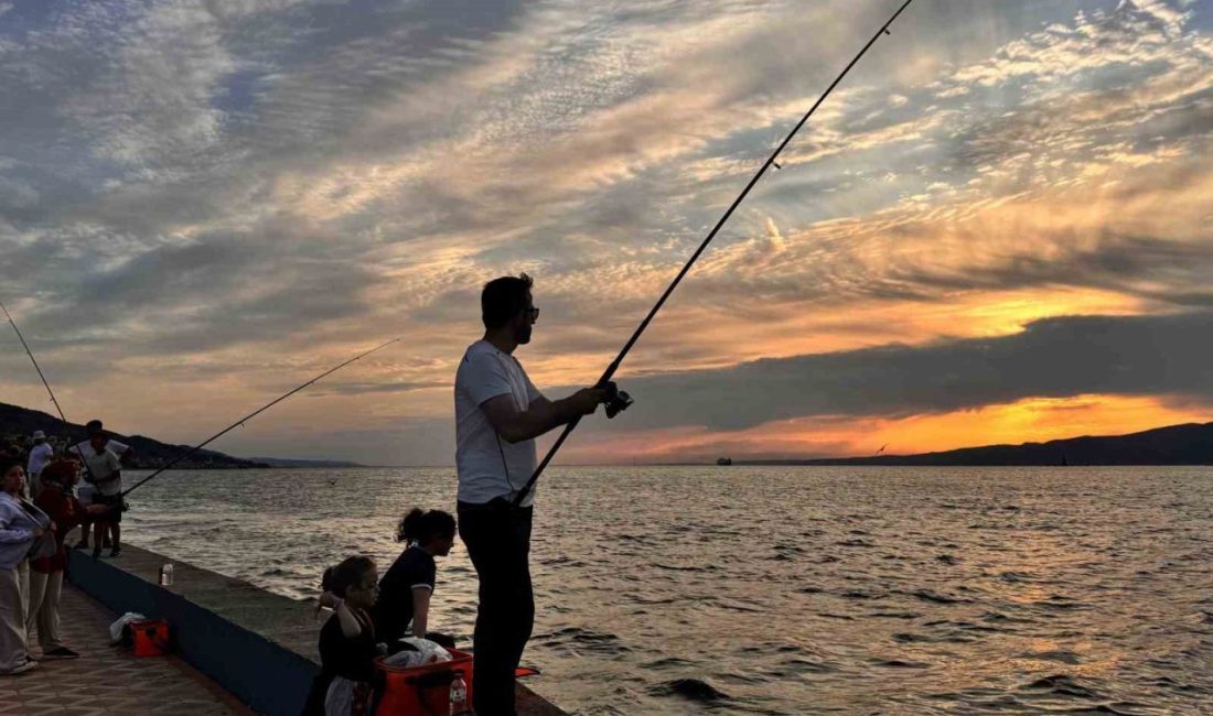 İzmit Körfezi Deniz Festivali, sayısız etkinlik ve yarışmalarla misafirlerine unutulmaz