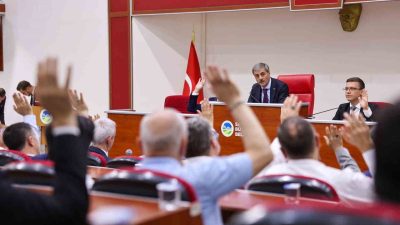 Sakarya Büyükşehir Meclisi 14 Temmuz Pazartesi günü toplanıyor. Oturumda 72