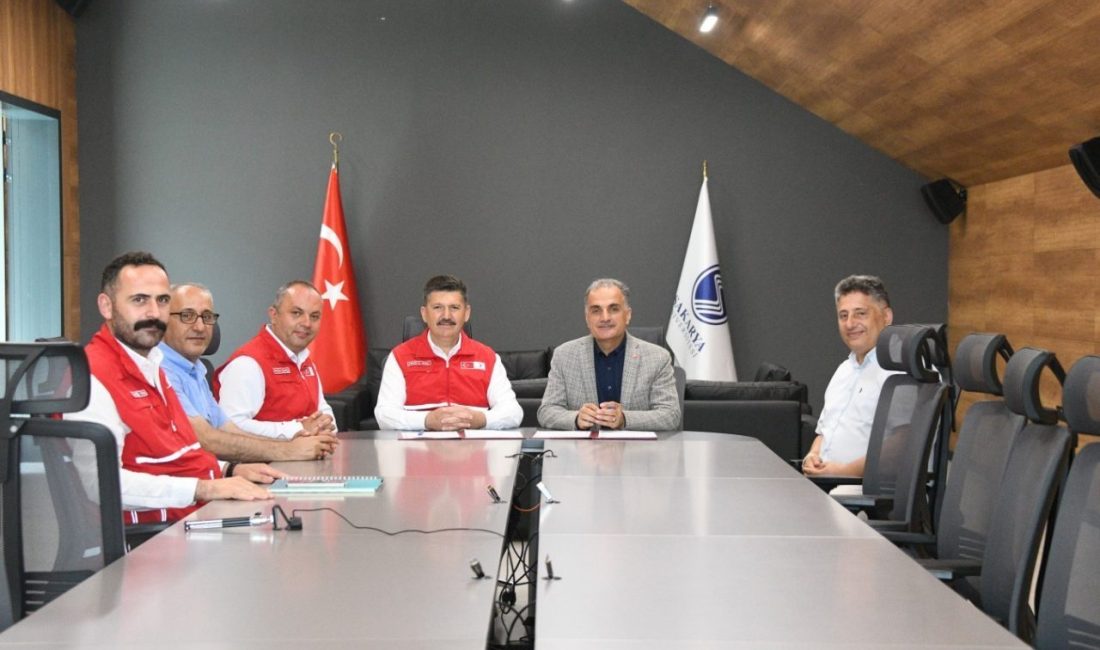 Sakarya Üniversitesi ile Kızılay arasında afet eğitimi protokolü Sakarya Üniversitesi ile Türkiye Kızılay Derneği Sakarya İl Merkezi Başkanlığı