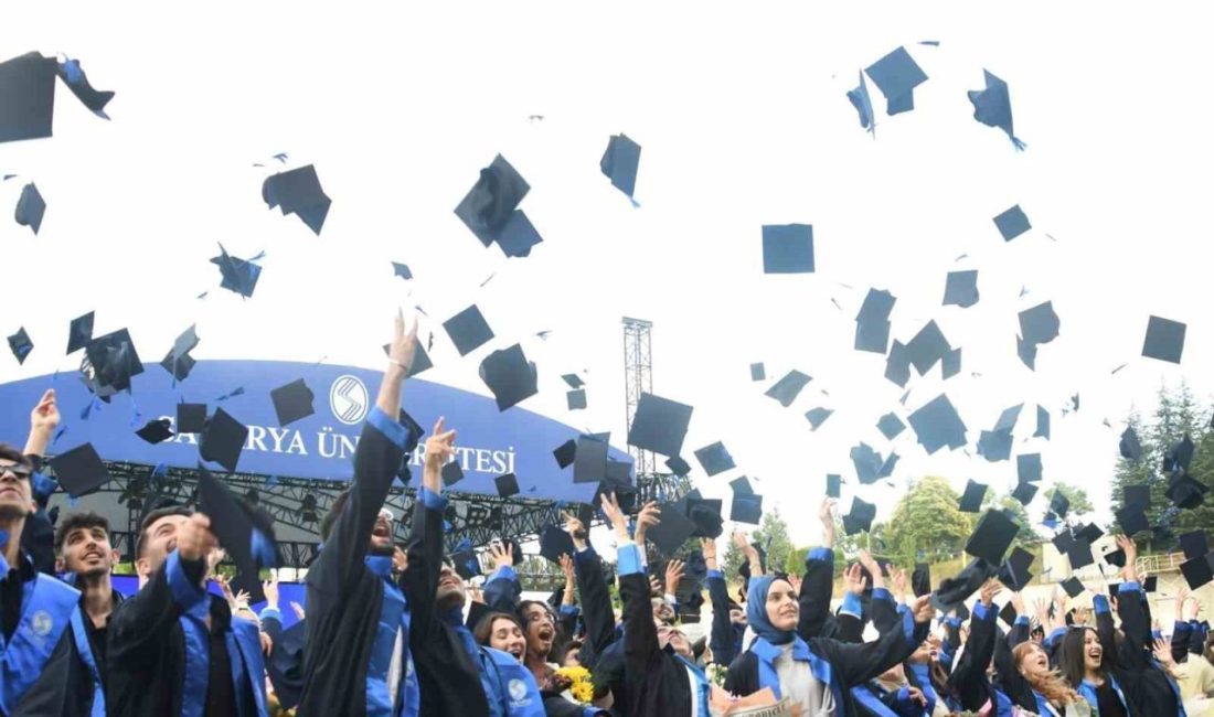 Sakarya Üniversitesi’nde 2024-2025 eğitim-öğretim yılı mezuniyet törenleri büyük bir coşku