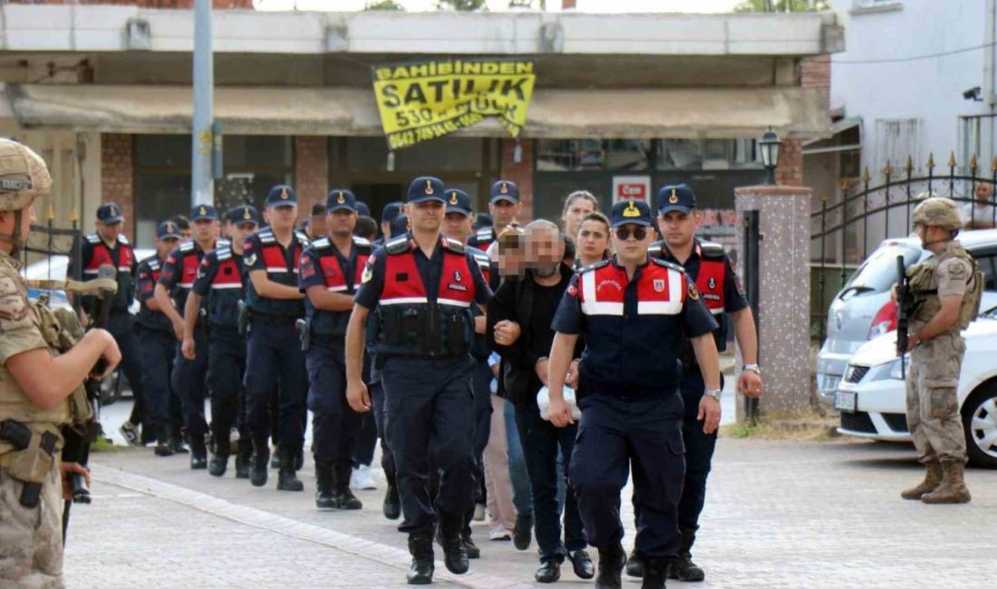 Sakarya’nın Kocaali ilçesinde, sattıkları araçları teslim etmeyerek çok sayıda kişiyi