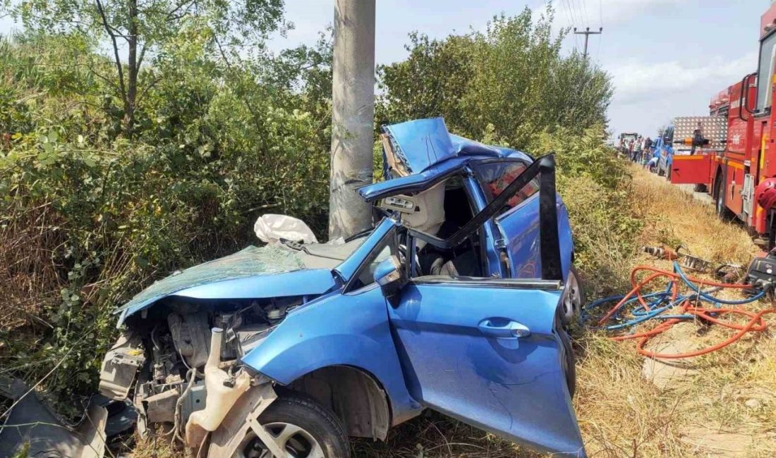Sakarya’da feci kaza: 14 ve 10 yaşındaki iki kardeş hayatını kaybetti Sakarya’nın Söğütlü ilçesinde 14 yaşındaki çocuğun kullandığı otomobil beton direğe