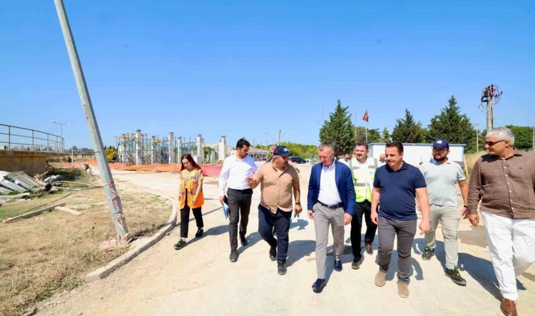 Sanayi tesislerinin atık suyu, bu tesis ile geri kazandırılacak Kocaeli Büyükşehir Belediye Başkanı Doç. Dr. Tahir Büyükakın, fabrikalara geri