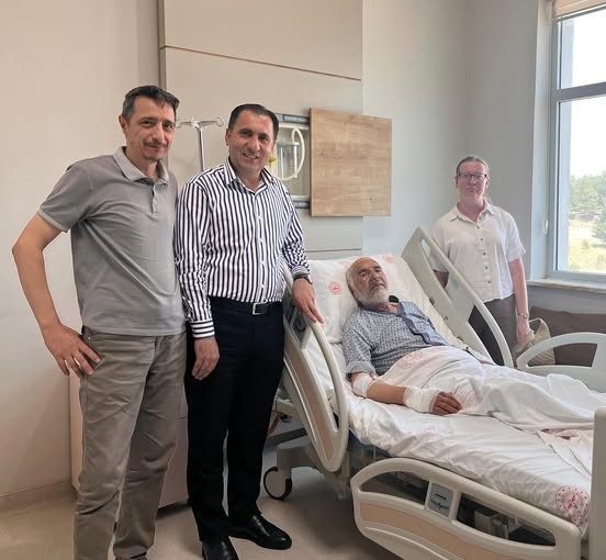 Şehit babasına geçmiş olsun ziyareti Aile ve Sosyal Hizmetler İl Müdürü İlkay Türkoğlu, şehit babası