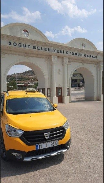 Söğüt’te taksi ücretlerine zam geldi Bilecik’in Söğüt ilçesinde taksi ücretleri yeniden düzenlendi. Bilecik Esnaf ve