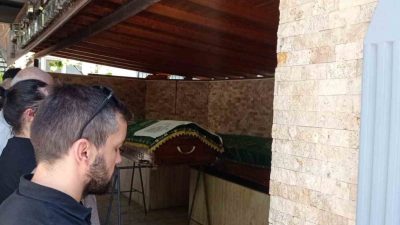 Kocaeli’nin Karamürsel ilçesinde sokak ortasında silahlı saldırıya uğrayarak hayatını kaybeden