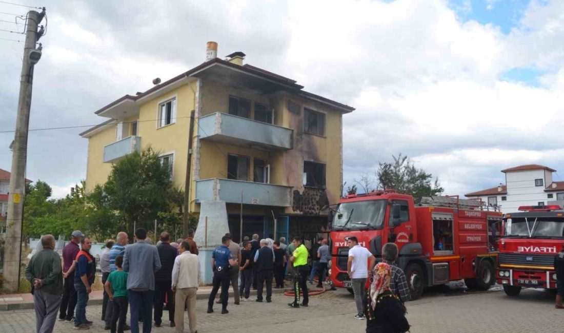Televizyonun patlaması 3 katlı evi küle çevirdi Kastamonu’nun Taşköprü ilçesinde televizyonun patlaması neticesinde çıkan yangında 3 katlı