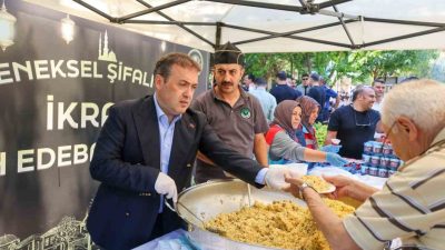 Bilecik Valisi Faik Oktay Sözer, Şeyh Edebali Külliyesi’nde düzenlenen geleneksel