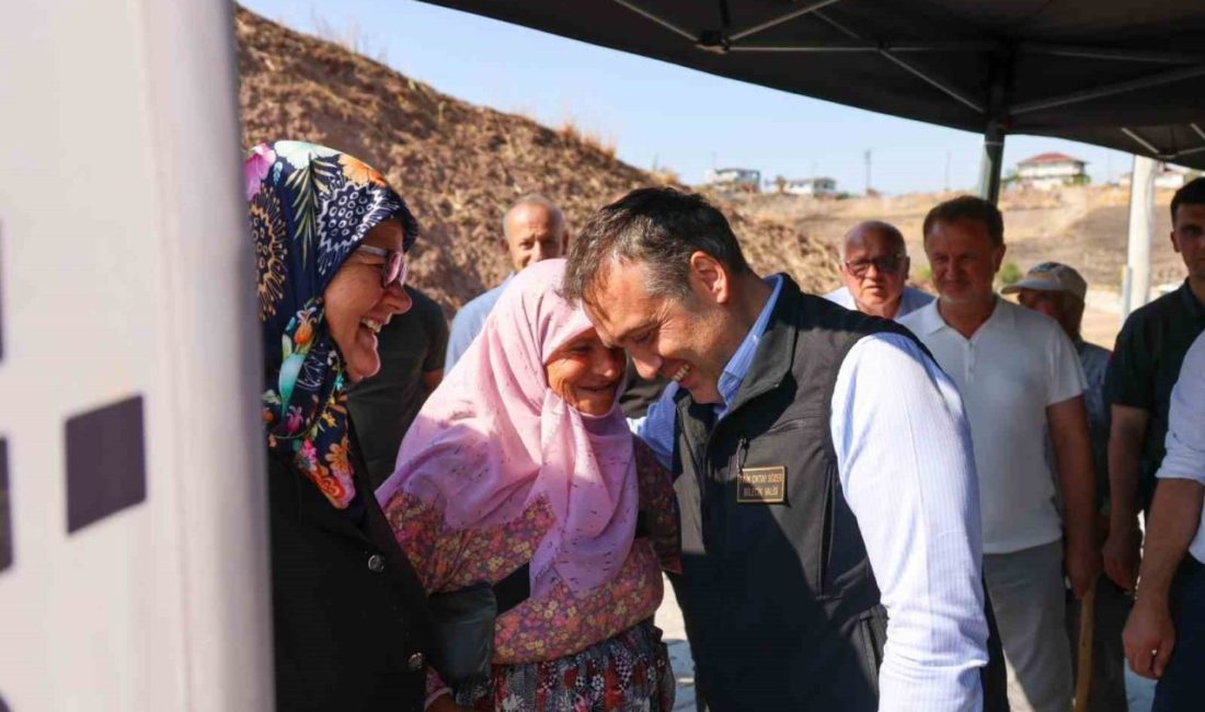 Vali Sözer’den Kaşıkçı Mahallesi’ne destek ziyareti Bilecik Valisi Faik Oktay Sözer, geçtiğimiz günlerde yangından etkilenen Soğucakpınar