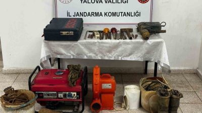 Yalova’da kaçak kazı yapan 1’i Fas uyruklu 3 şüpheli jandarma