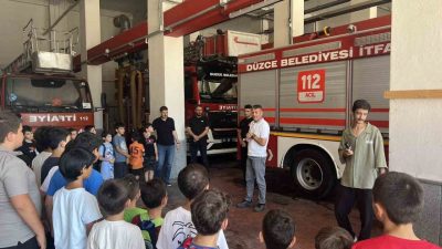 DÜZCE(İHA) – Gençlik Spor Bakanlığı Gençlik Yaz Kulübü’nün minik üyeleri,