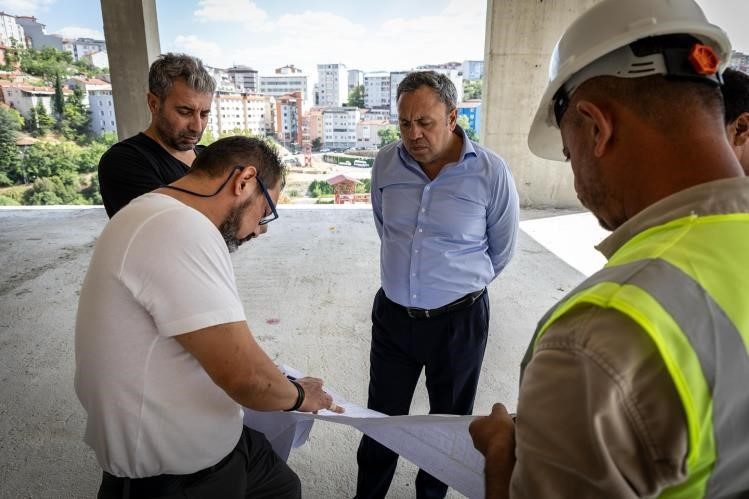 Yeni hizmet binası çalışmalarını denetledi Bilecik İl Emniyet Müdürü Hakan Yılmaz, yapımı devam eden yeni