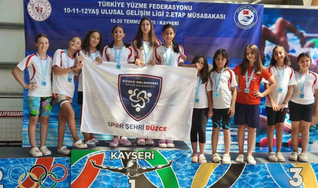 Yüzme takımından bir başarı daha DÜZCE(İHA) – Düzce Belediyesi Spor Akademisi Yüzme Takımı farklı sitillerde