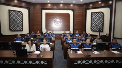 Körfez Belediyesi, zabıta ekiplerinin vatandaşla olan iletişimde daha etkili ve