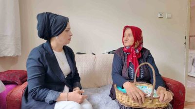 Kocaeli’de yalnız yaşayan 71 yaşındaki Gülcemal Teyze, KBB Başkanı Tahir