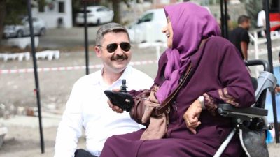 Bolu’da yaşayan 76 yaşındaki bedensel engelli Huriye Çelik, Bolu Belediyesi’nin