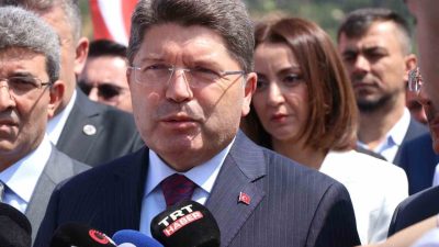 Cumhuriyet Halk Partisi Genel Başkanı Özgür Özel’in “Elimde belgeler var”