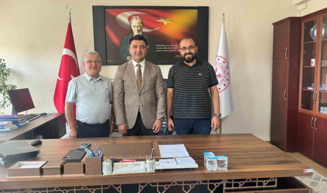 AK Parti Bilecik Merkez İlçe Başkanı Servet Yılmaz, Bilecik Defterdarı