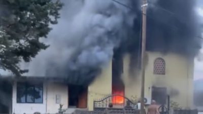 Düzce’de akşam ezanı öncesi bir camide çıkan yangın güçlükle söndürüldü.