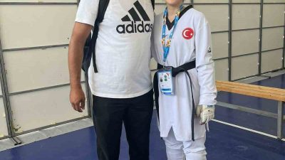 DÜZCE(İHA) – Düzceli Milli taekwondocu Damla Nur Yılmaz, Avrupa Şampiyonası’nda