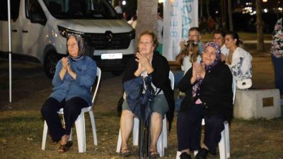 Başiskele Sahili’nde düzenlenen ilçe selamlama konserinde mehter ve bando takımı