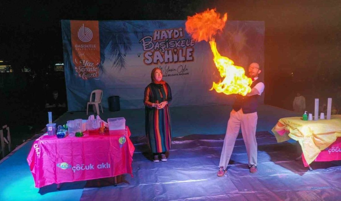 Başiskele Sahili’nde sahne bu kez çocuklarındı Başiskele’de düzenlenen çocuk etkinliğinde minikler gönüllerince eğlenirken, sahne gösterileri ve
