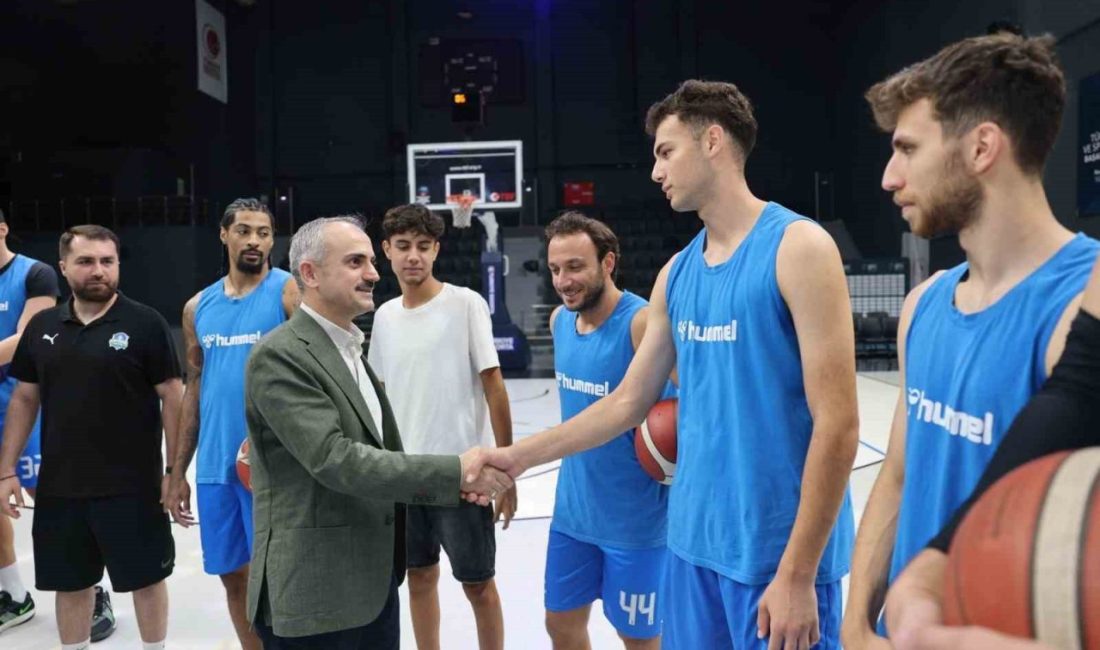 Çayırova Belediye Başkanı Bünyamin Çiftçi, yaklaşan yeni sezon öncesinde hazırlıklarına