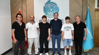 Başiskele Belediye Başkanı Yasin Özlü, sporda Kocaeli’nin gururu olan başarılı