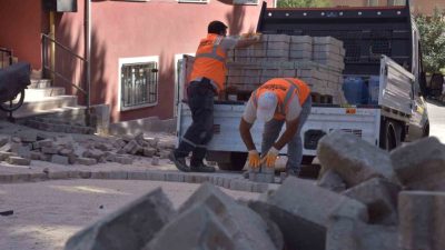 Bilecik Belediyesi Fen İşleri Müdürlüğü ekipleri, kentin birçok noktasında kapsamlı