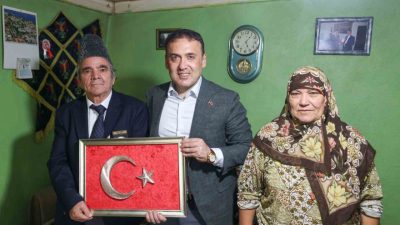 Bilecik Valisi Faik Oktay Sözer, Kıbrıs Gazileri Nurettin Kürbağ ve