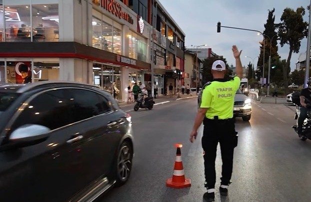 Bilecik genelinde vatandaşların huzur ve güvenliğini sağlamak amacıyla Emniyet Müdürlüğü